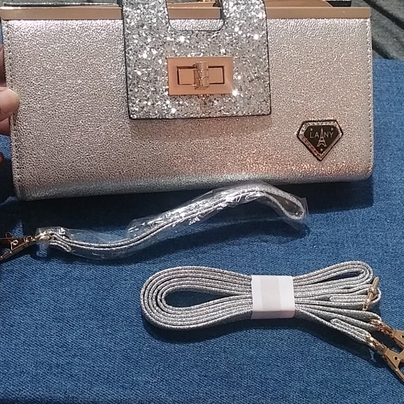 Lany Glittery Silver Wristlet/Shoulder Purse - Picture 11 of 13
